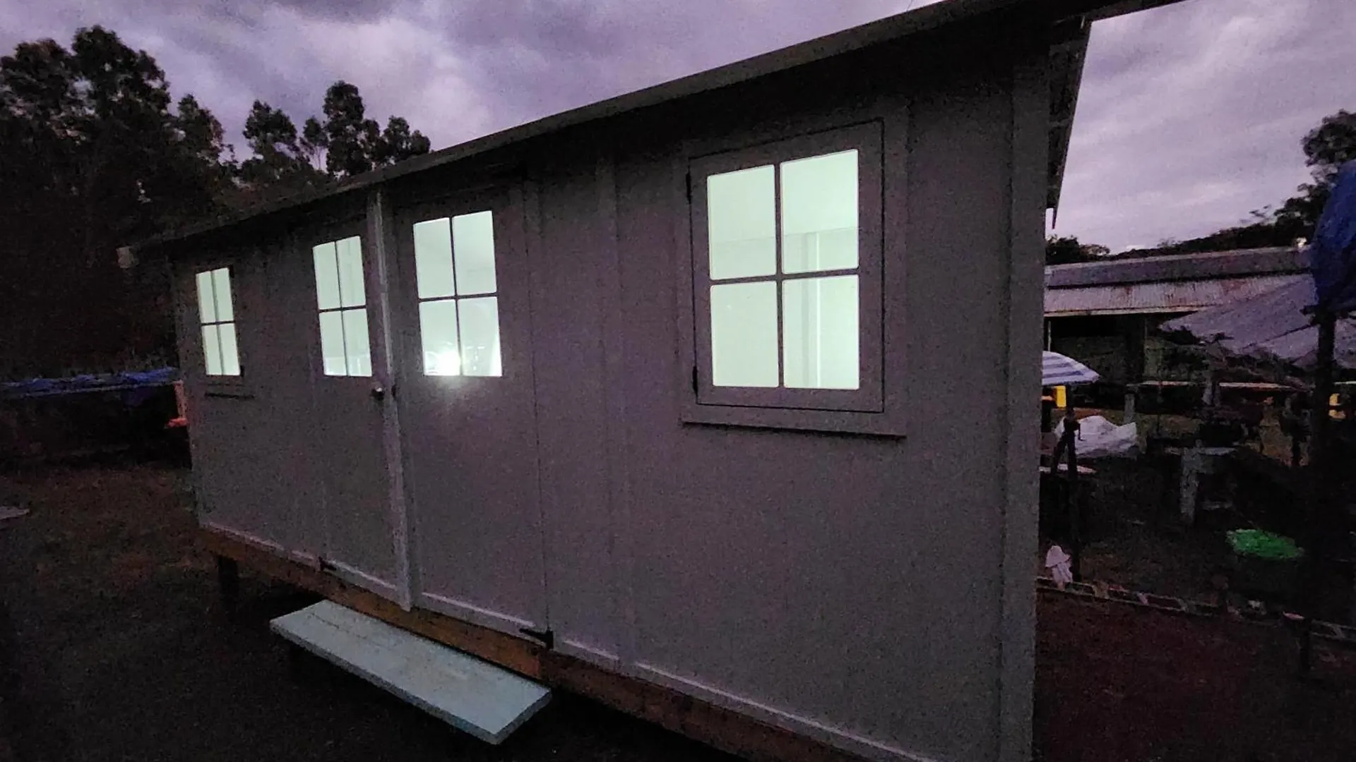 Хостел Meyenburg Cabins Mount Morgan